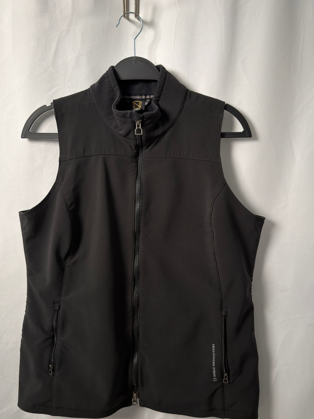 Mid-weight soft shell vest — full zip with LOTS of stretch — NWOT
